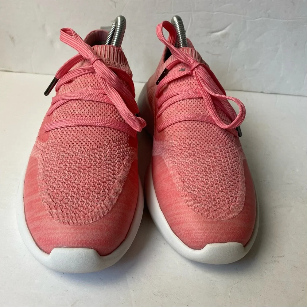 Peter Millar Women's Hyperlight Glide Athleisure Sneakers Pink White Size 6 Knit